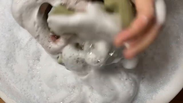 【ASMR】Large ripped sponge × Recycled detergent🤤🤤🤤大きくちぎったスポンジとリサイクル洗剤でもこもこしてみた🤤🤤🤤 смотреть онлайн