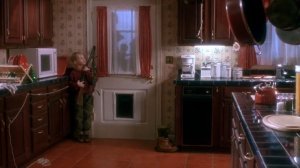 Один дома 1990 г. (Ловушки для горе-бандитов)#1