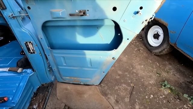 НАБРАЛ УАЗОВ И ТЕПЕРЬ МУЧАЮСЬ! ОЧЕНЬ МНОГО РАБОТЫ | Новая жизнь старому УАЗ | Убитый УАЗ 469 смотреть онлайн