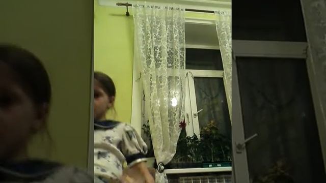 Как правильно сделать кувырок назад с ровными ногами на шпогат смотреть онлайн