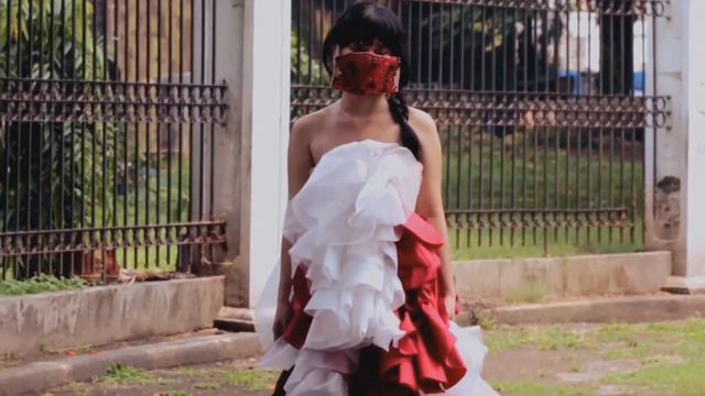 [TEASER] UNRAVEL 2021 Graduation Showcase: BA Fashion Design & Marketing смотреть онлайн