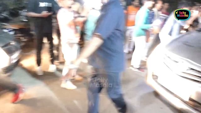 Ayesha Khan's First Reaction On Munawar Faruqui Winning Bigg Boss 17 Trophy смотреть онлайн