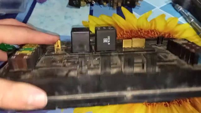 Ремонт и зачистка блока предохранителей на ВАЗ 2114 смотреть онлайн