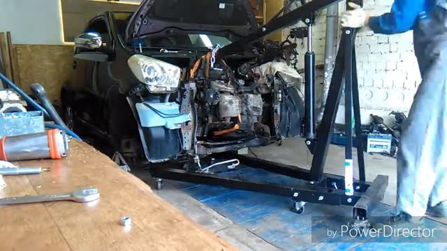 Toyota IQ, снятие двигателя.