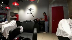 В раздевалке только девушки!!!