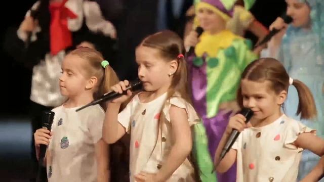 "ИМЕНА продакшн" и Михаил Башкатов - Песенка папы Карло (Я ВЕРЮ 2016) смотреть онлайн