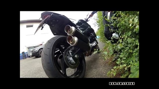 Suzuki GSR 750 acceleration and exhaust sound compilation смотреть онлайн