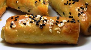 РУЛЕТИКИ ИЗ СЛОЕНОГО ТЕСТА С ФАРШЕМ. ЗАКУСКА ИЗ СЛОЕНОГО ТЕСТА.