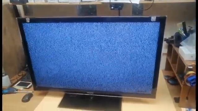 Телевизор Samsung UE40D5520 ремонт циклической перезагрузки - прошивка чипа смотреть онлайн