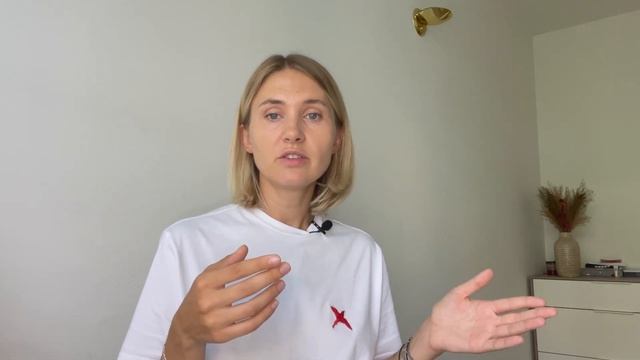 Минусы жизни в Испании. Жара, сиеста, летающие тараканы и трудности перевода смотреть онлайн