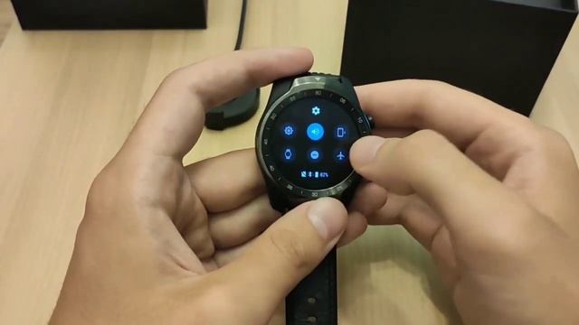 Ticwatch Pro вдвое дешевле чем на AliExpress: оно того стоит?