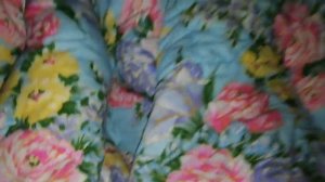 Как правильно засунуть одеяло в пододеяльник (720p).mp4