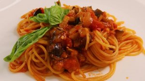 Теперь готовлю баклажаны со спагетти только так, едят все ! Невероятно вкусно, просто, доступно !