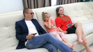 Хороший Дедушка vs Плохой Дедушка! Милая Сестра и ДЕРЗКАЯ Сестра! Маргарита и Лера