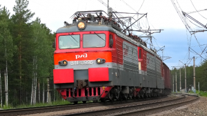 ВЛ11-099 Б/154 с грузовым поездом следует через о.п. 40 км