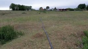 Гидро таранный насос в действии с капельным поливом