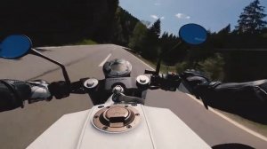 На мотоцикле по серпантину