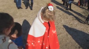 19 января а мы купаемся в море.