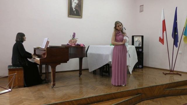 Hrabina Marica (Emmerich Kálmán) - Czardasz Maricy śpiewa Natalia Izotowa смотреть онлайн