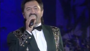 Анатоль Ярмоленко и Владимир Мулявин на 25-летии ансамбля «Песняры».