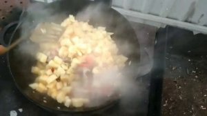 Кабачки с рисом в казане.