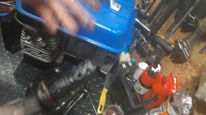 Бензогенератор 2Т 950 мегаКіловатів - кепсько запускається та не видає напругу