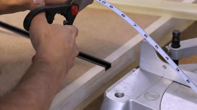 Mega Miter Saw Station Build Part 3 // Automatic Dust Collection, T-track, Inbuilt Measuring смотреть онлайн