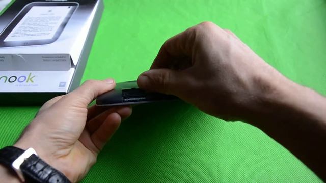 эл. книга 6" Nook Simple Touch with GlowLight E-Ink Pearl с подсветкой смотреть онлайн