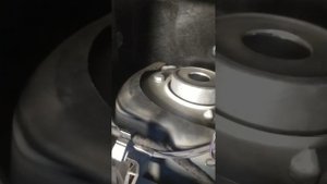 Пежо боксер , замена передних стоек!