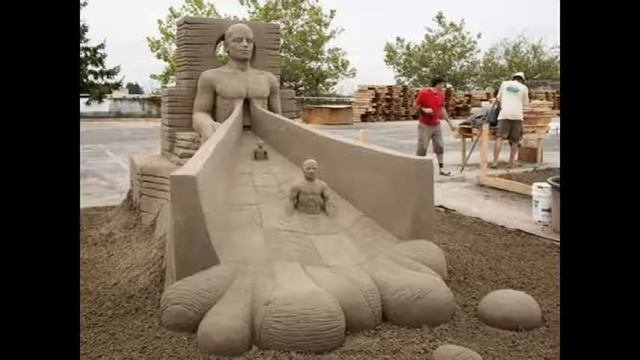 Невероятные скульптуры из песка!