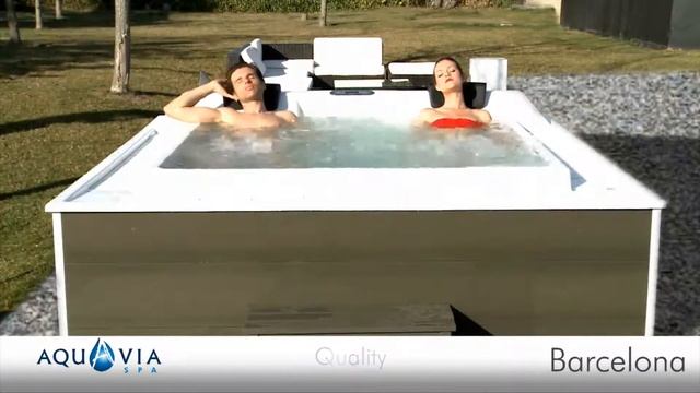 Гидромассажный СПА бассейн и уличный джакузи Barcelona Aquavia (Испания) смотреть онлайн