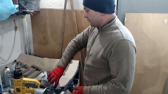 bmw 525 e 34 Реставрация потолка, разборка люка, перетяжка алькантарой