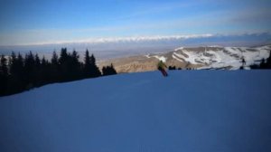 Очень красивые склоны, горы и природа. Всё это есть в Киргизии Каракол. Небольшой видео отчёт.