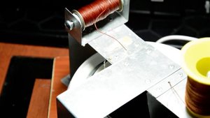 Вощение нити расплавленным воском