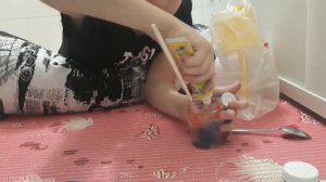 Как сделать антистресс своими руками без клея крахмала и без пены для бритья!самый легкий способ!