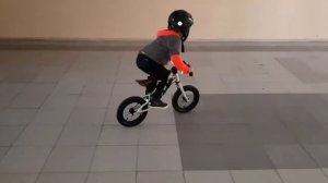 Беговел Early rider. Трюки на беговеле.