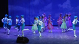 Детский танец из балета "Щелкунчик"