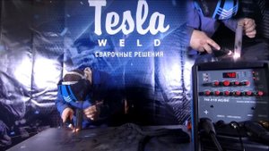 Варим горизонтальный шов (металл 4 мм) аргонодуговым аппаратом Tesla Weld TIG/MMA 315WCH AC/DC.