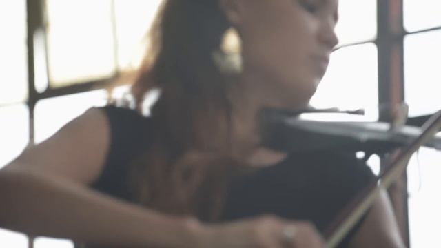 Despacito (Luis Fonsi ft. Daddy Yankee) - Electric Violin Cover Caitlin De Ville.mp4 смотреть онлайн