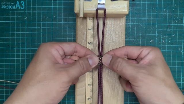 HOW TO MAKE MODIFIED BOOTLACE PARACORD BRACELET WITH MAGNETIC CLASP, EASY PARACORD TUTORIAL, DIY . смотреть онлайн