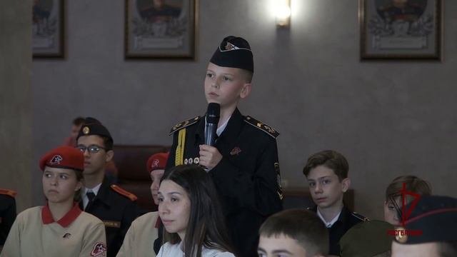 Росгвардия провела первый телемост для учеников Хабаровского края и ЛНР