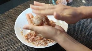 Мясные ежики в сливочно-томатном соусе (тефтели с рисом)?