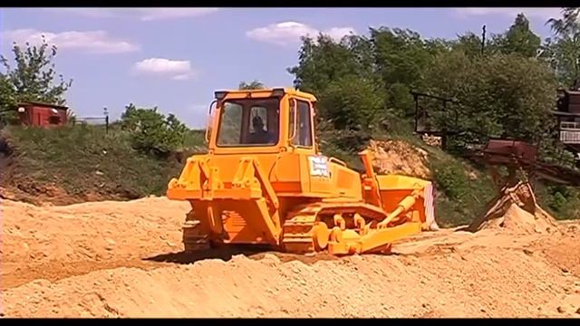 Бульдозер B-100 (www.dm-bulldozer.ru)
