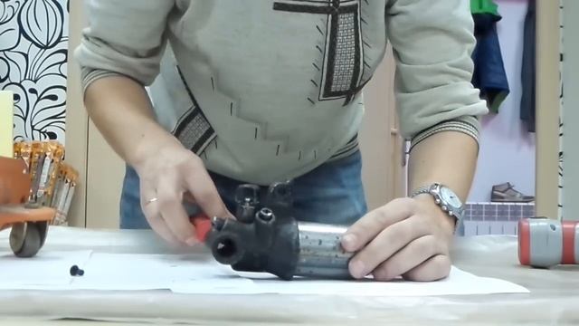 Подкатной домкрат, обзор и прокачка