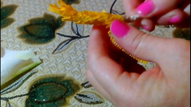 Цветы из бумаги. Каллы из гофрированной бумаги на 8 марта / Calla flowers made of corrugated paper смотреть онлайн