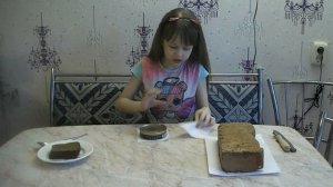 Открываем консерву без ножа  и открывашки