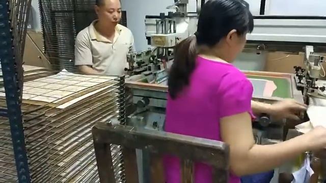 silk screen printing machine to print the decals смотреть онлайн