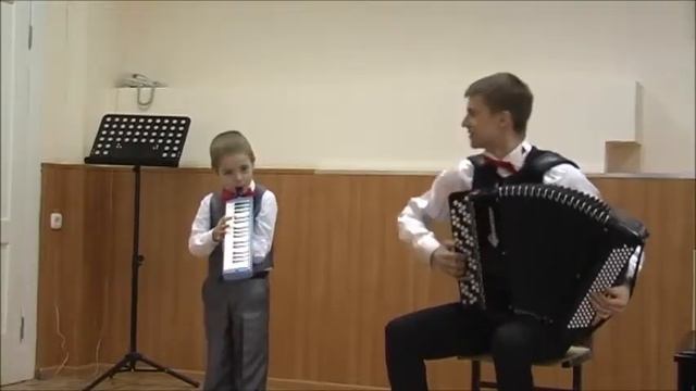 ГОРОБЕЦ РОДИОН- 5 лет (ПИАНИКА). Как ,под горкой. А. Спадевеккиа- Добрый жук. смотреть онлайн