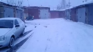 Самоделка сделанная из мотоколяски СЗД.не плохо едет по снегу на летней резине.