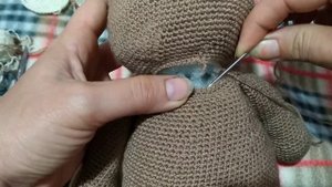 Как пришить голову к телу игрушки?